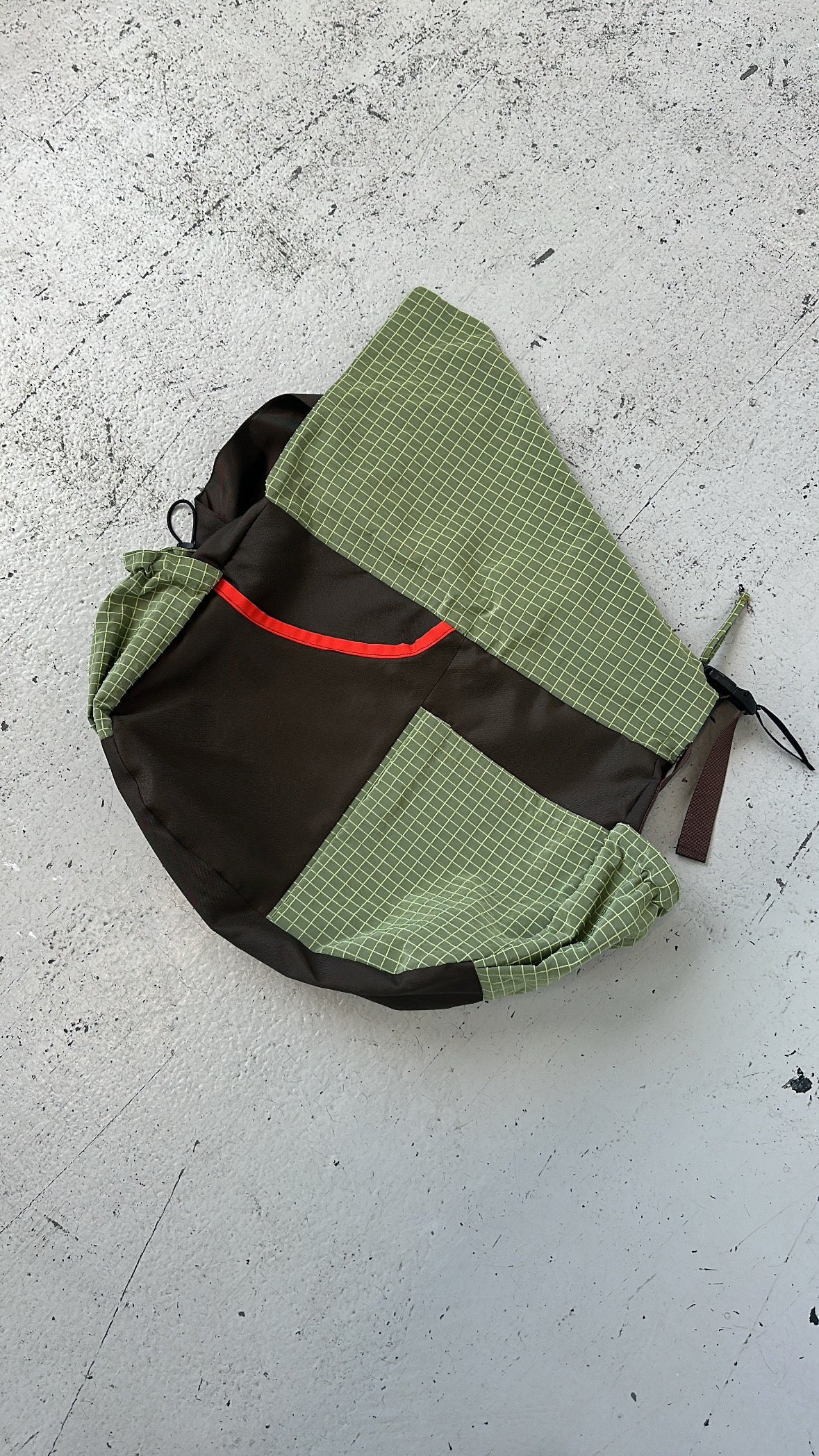 Slice Messenger Bag - Sage/Brown