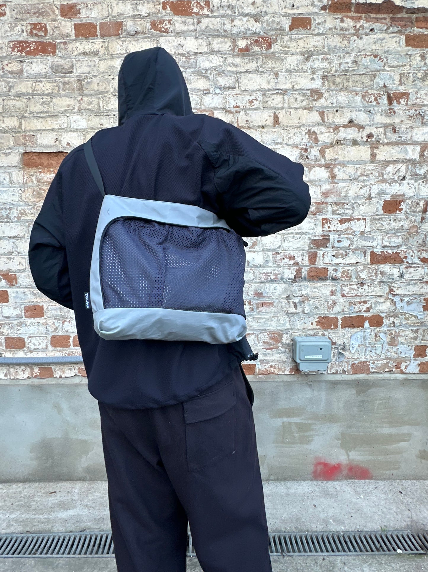 Axis Day Bag - Ice/ Navy