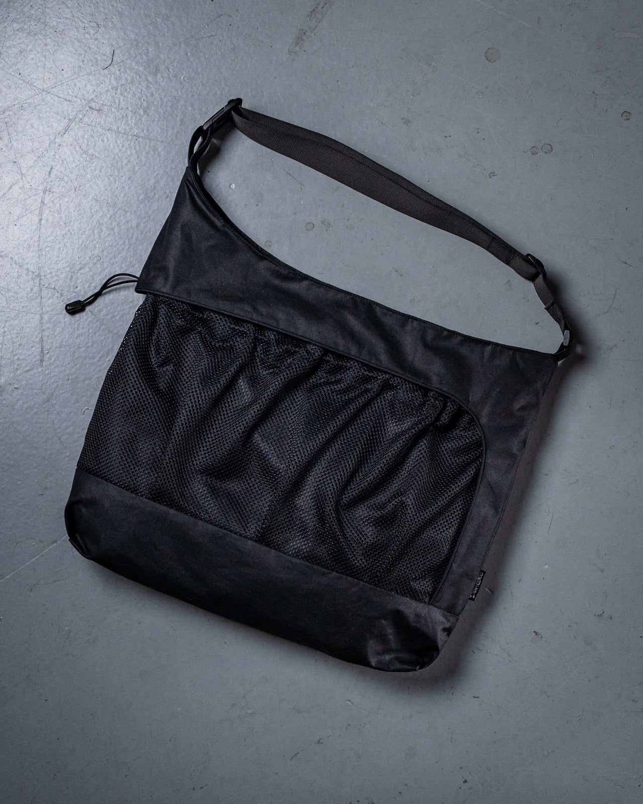 Axis Bag - Black/ Black