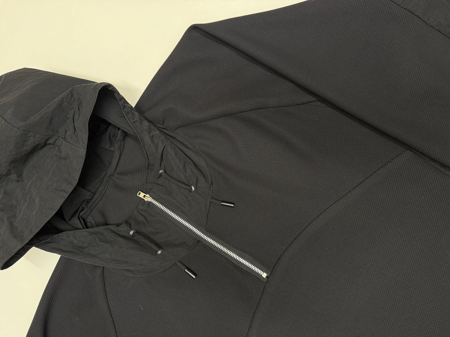 Dual Weave Mesh Pullover - Black